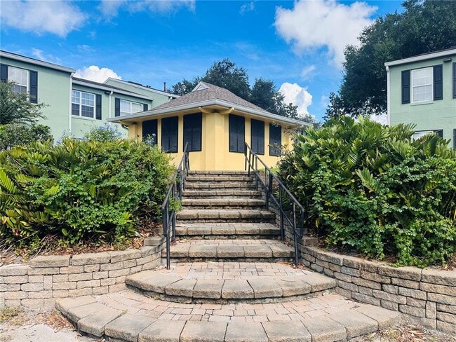 Building Photo - 2071 Dixie Belle Dr