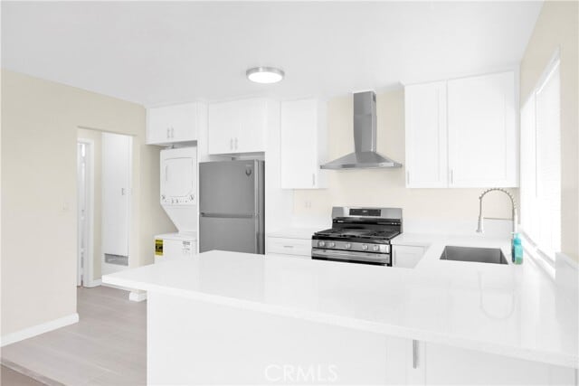 Building Photo - 213 Avenida Rosa