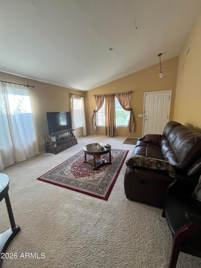 Building Photo - 10460 E Hillery Dr