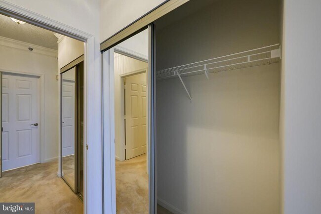 Building Photo - 3100 N Leisure World Blvd