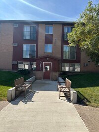 Building Photo - Two Bedroom