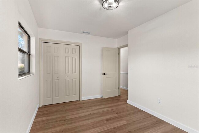 Building Photo - 3203 S Polk Ave