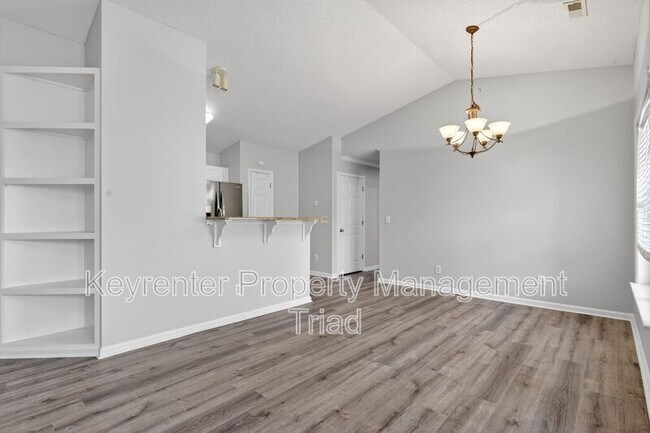 Building Photo - 4285 Cedarcroft Ct