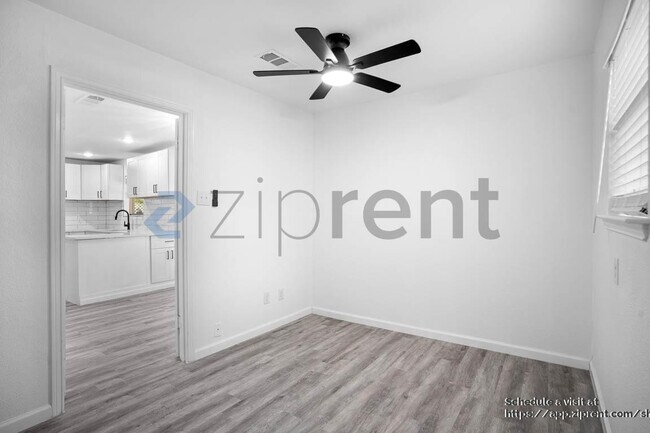 Building Photo - 6829 Shadydale Dr