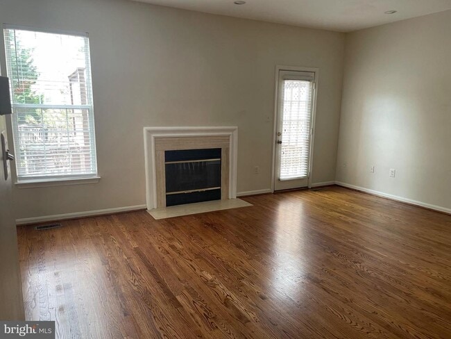 Building Photo - 2463 Clover Field Cir