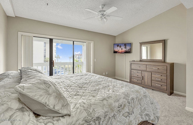 Building Photo - 2208 OCEAN S Dr