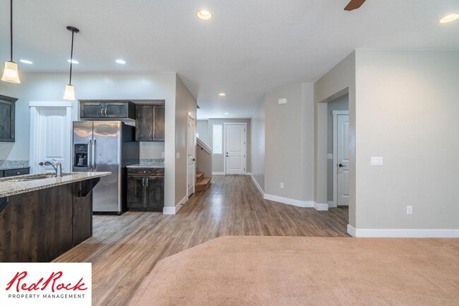 Building Photo - 4 Bedroom Spacious St. George Home with Large Backyard