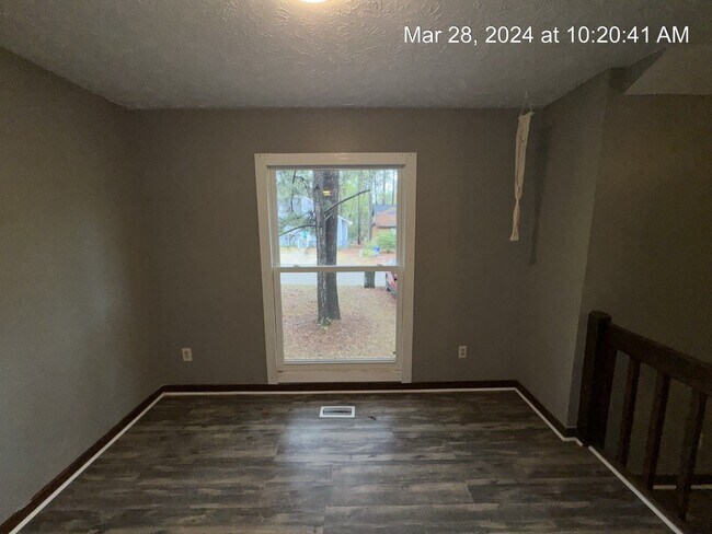 Building Photo - 6468 Kelmscot Ct