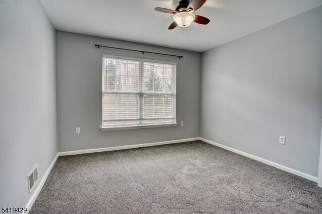 Building Photo - 15 Conover Terrace