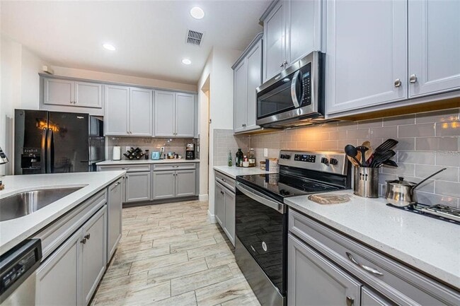 Building Photo - 14126 Damselfly Dr