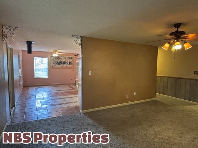 Building Photo - 119 N Clover Hill Ridge Rd
