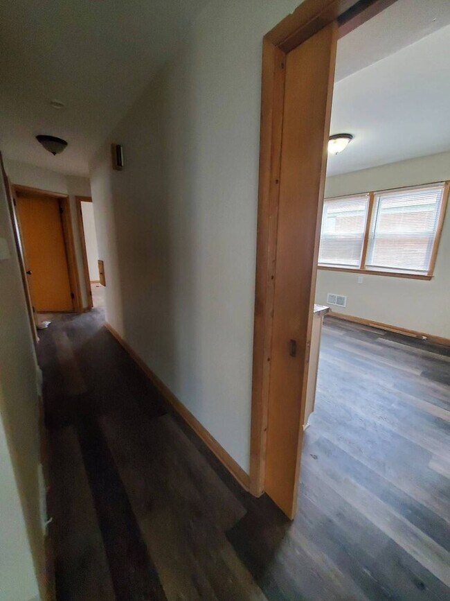 Building Photo - 4052 N 85th St