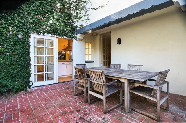 Building Photo - 6211 Warner Dr