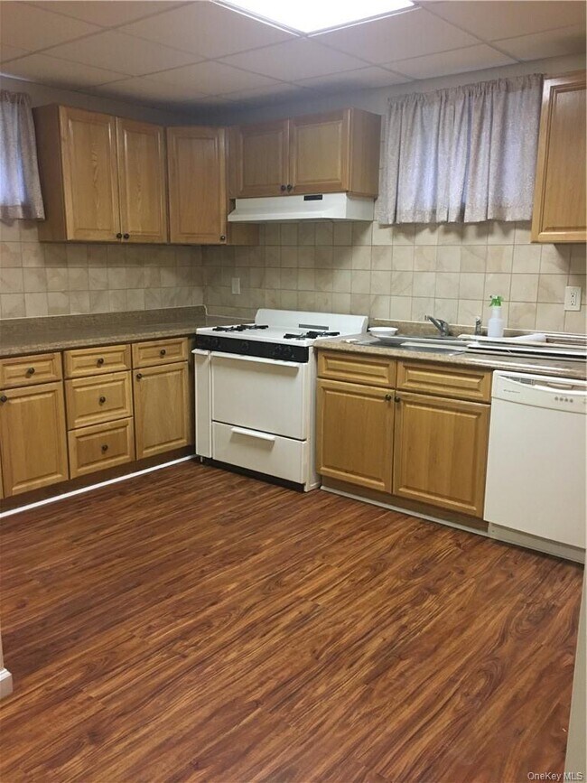 Building Photo - 23 Bragaglia Dr