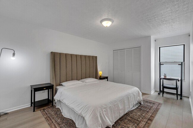 Building Photo - 2639 Berber St