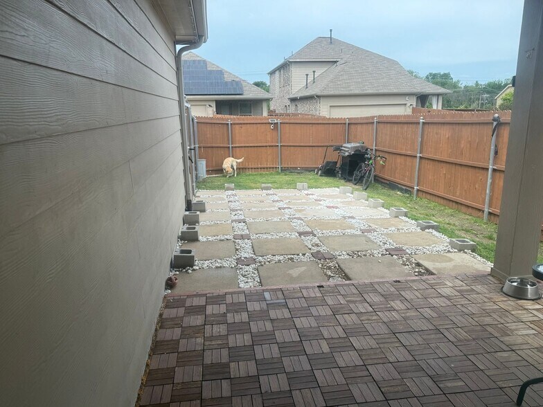 Building Photo - 4002 Bighorn Dr