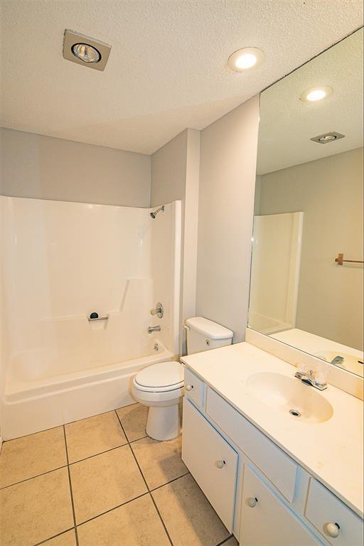 Building Photo - 3302 Gallop Cove