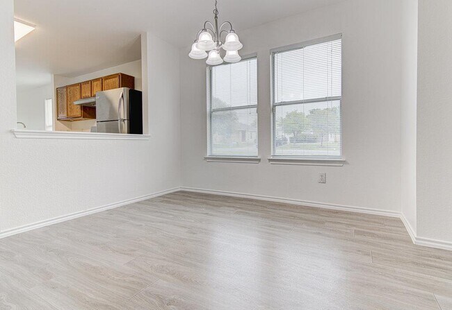 Building Photo - 205 Mood Lake Dr