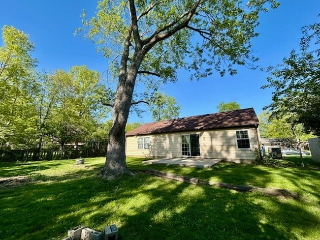 Building Photo - Wonderful 3 Bedroom 1.5 Bathroom Ranch Hom...