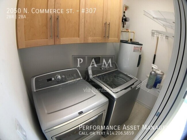 Building Photo - 2050 N Commerce St