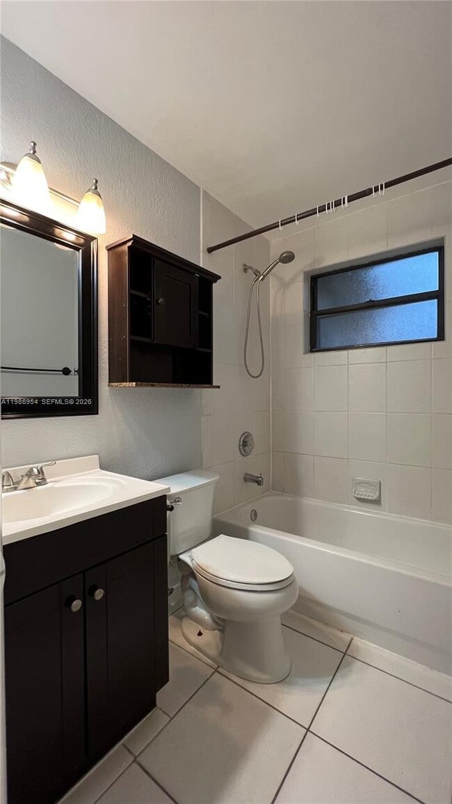 Building Photo - 5048 SW 92nd Terrace