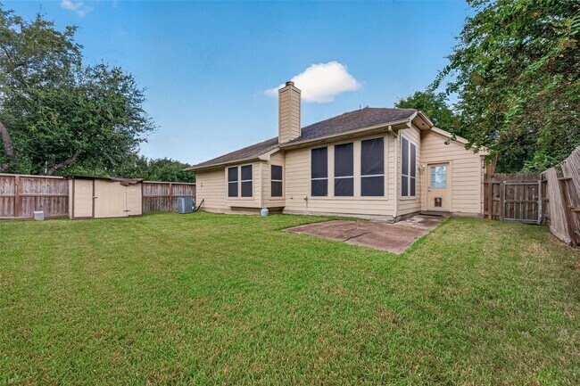 Building Photo - 18015 Oak Cottage Ct