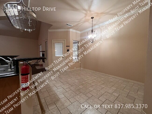 Building Photo - 10001 Hill Top Dr