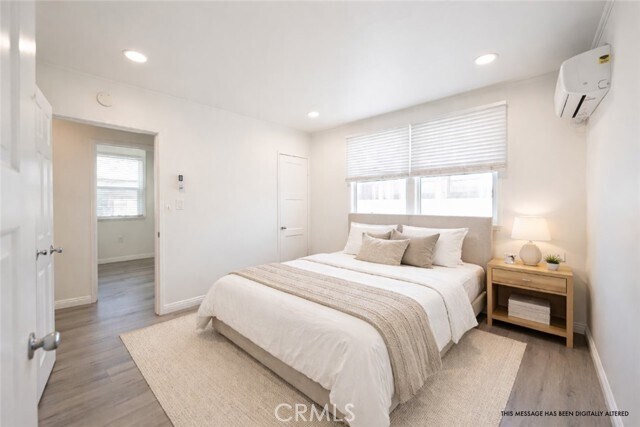 Building Photo - 1719 Cabrillo Ave