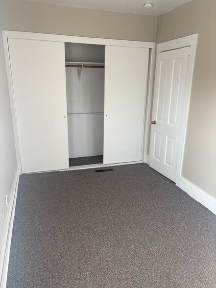 Building Photo - 612 Chestnut St