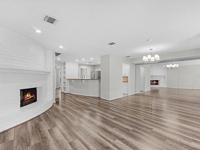 Building Photo - 727 Bunker Hill Rd
