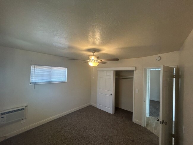 Building Photo - Updated charm and space in this 2 bedroom ...
