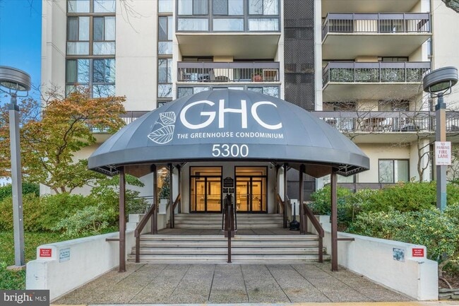 Building Photo - 5300 Holmes Run Pkwy
