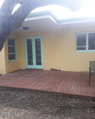 Building Photo - 325 Ribault Ave