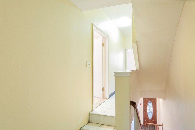 Building Photo - Four Bed Graduate Hospital Home