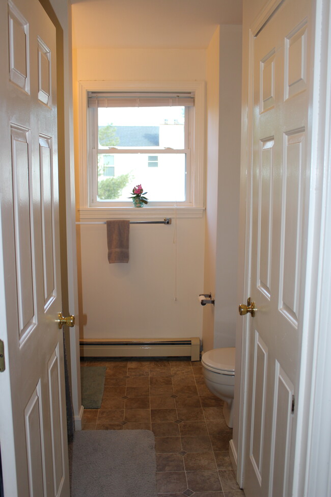 Bathroom - 3 Macmillan Dr