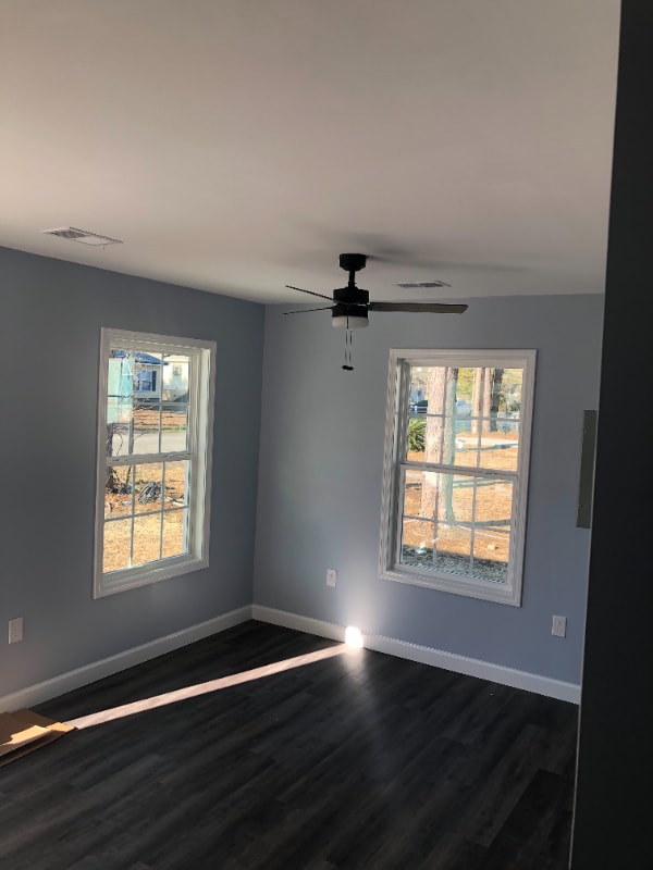 Building Photo - 610 Lesia Ln