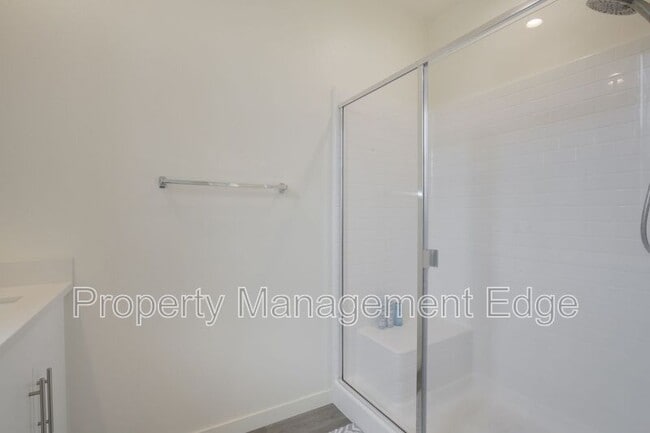 Building Photo - 4121 Sitio Flor