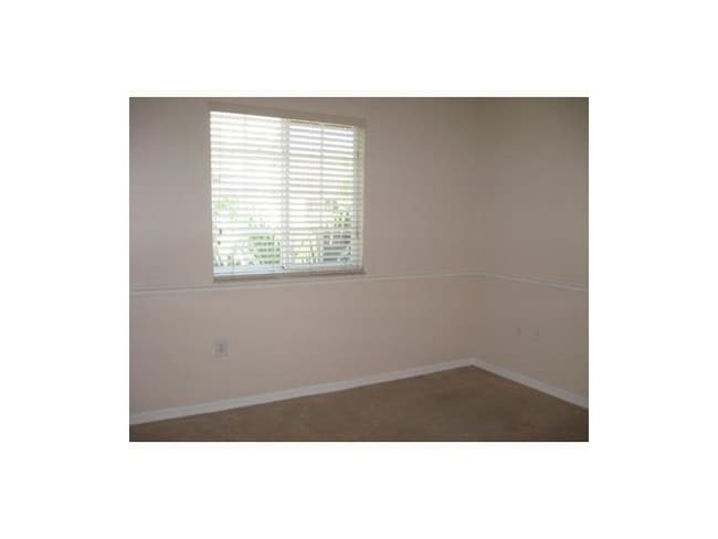 Building Photo - 15750 SW 92nd Ave