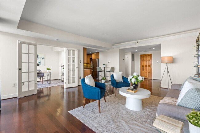 Building Photo - 1530 Key Blvd