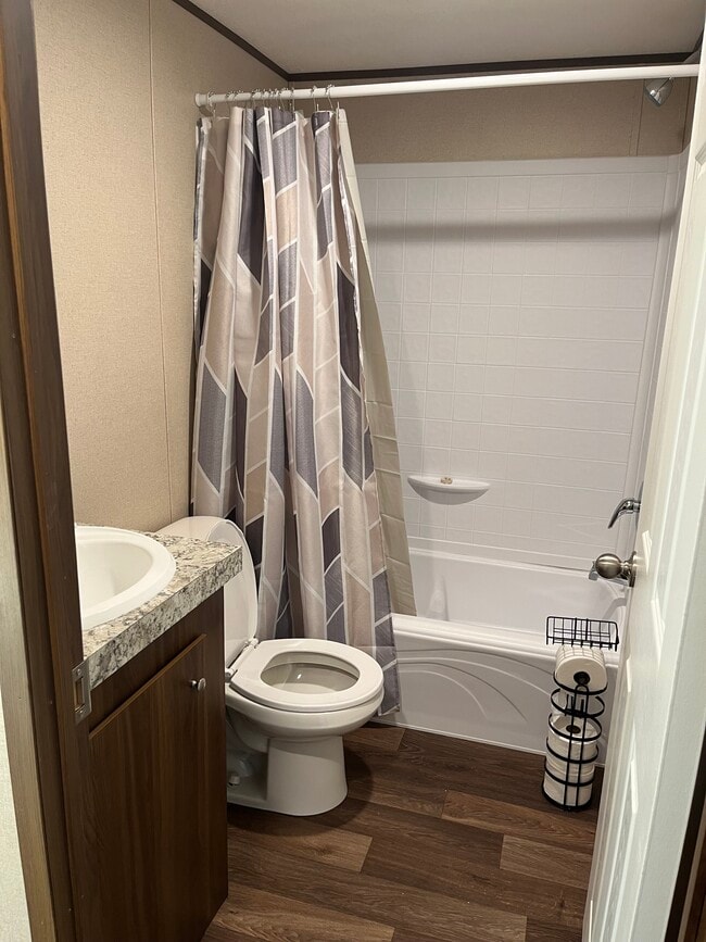 Building Photo - Single Family Manufactured Home