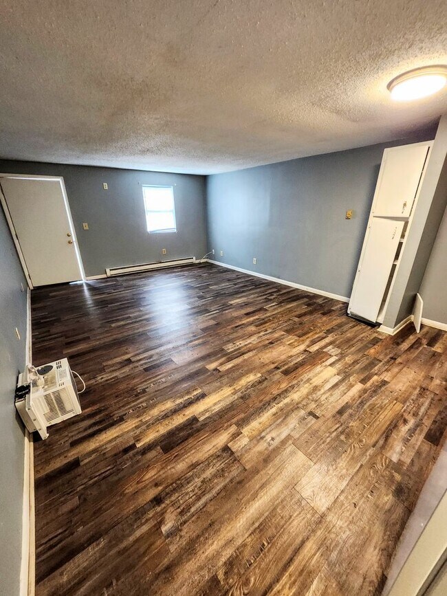 Building Photo - New Listing in Marion IN