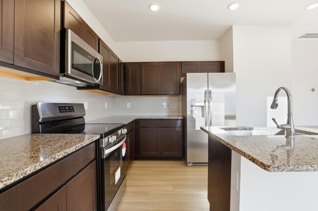 Building Photo - 103 S Torrent Ct