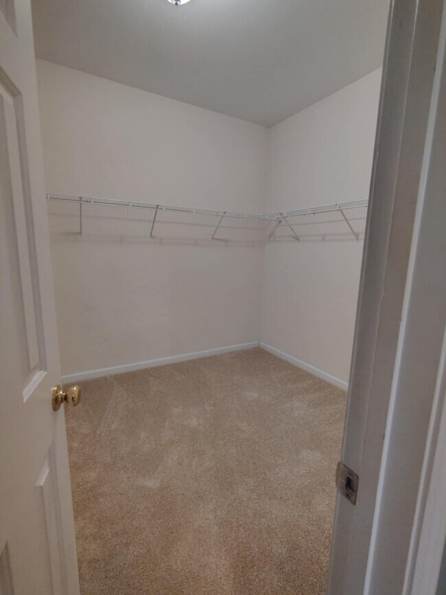 Building Photo - 103 Plamondon Dr