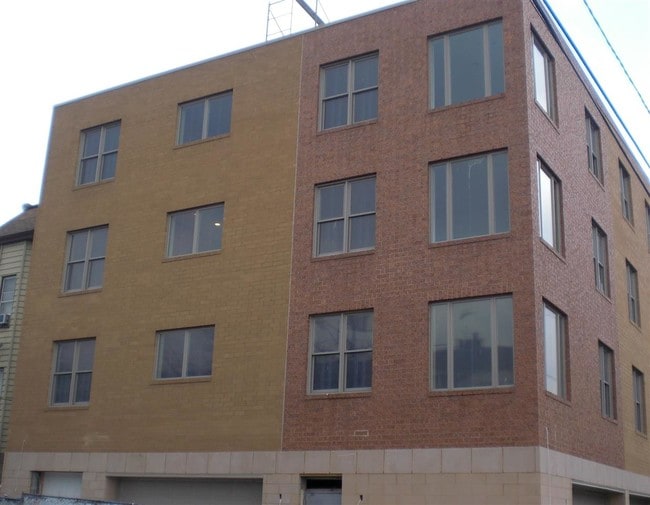 Building Photo - 1000 West St