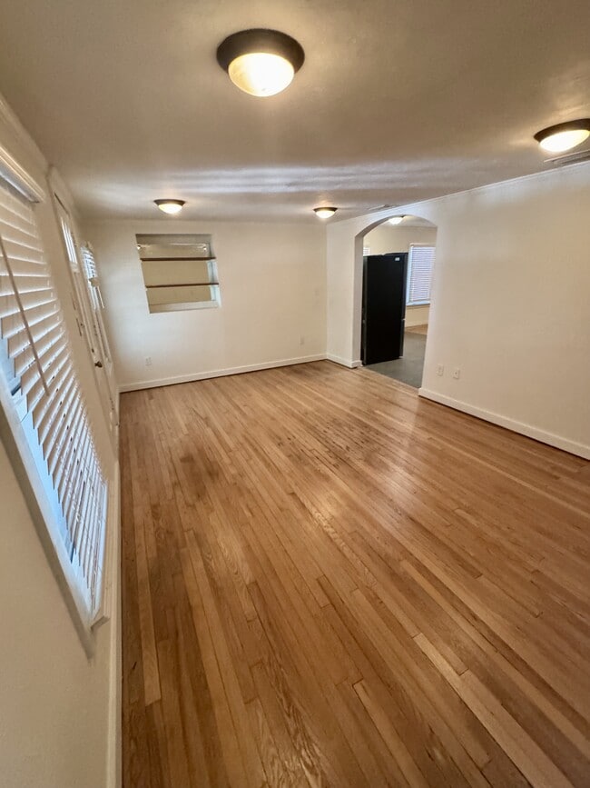 Building Photo - 1530 Yancey St