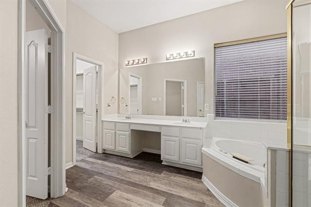 Building Photo - 6881 Baird Dr
