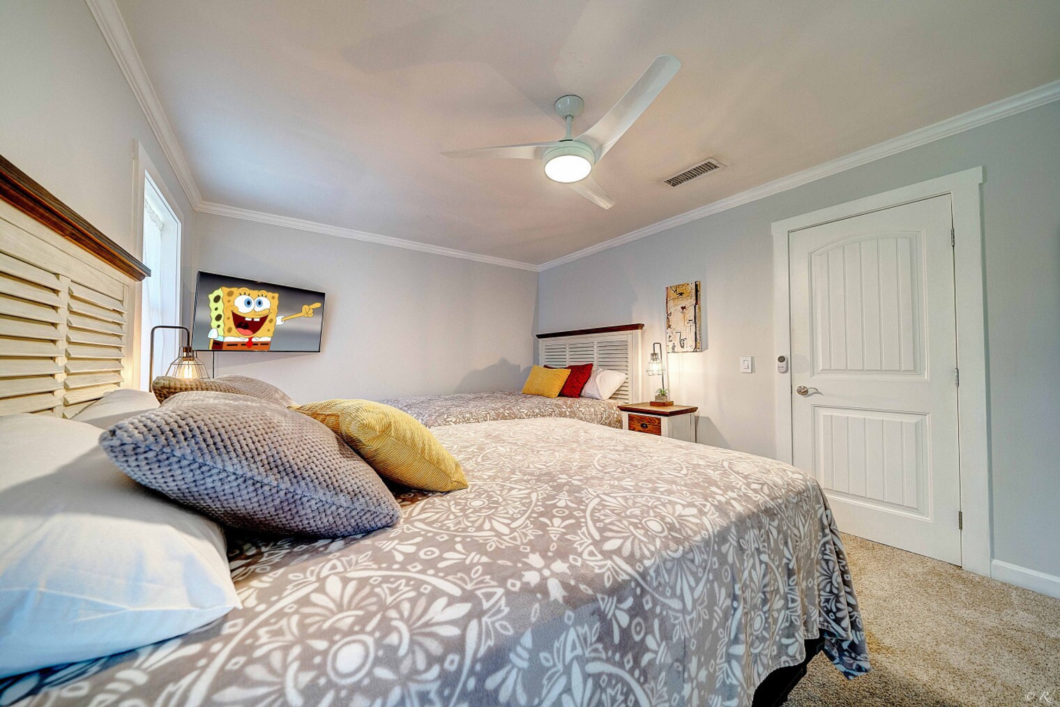 Building Photo - 3816 Quarts St