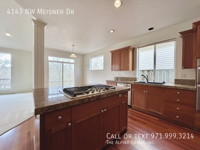 Building Photo - 4143 NW Meisner Dr