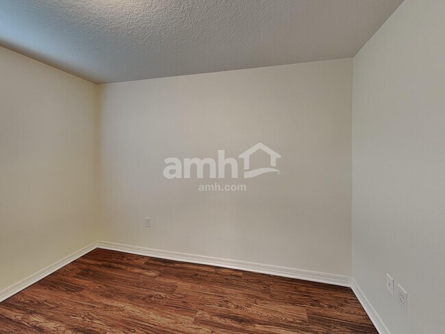 Building Photo - 816 Chatham Walk Dr