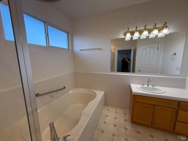 Building Photo - 316 Acadia Dr